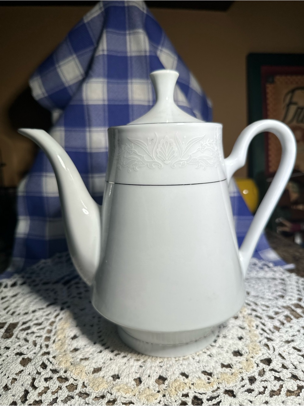 Crown Ming “Royal Palm” fine china coffee/tea pot.